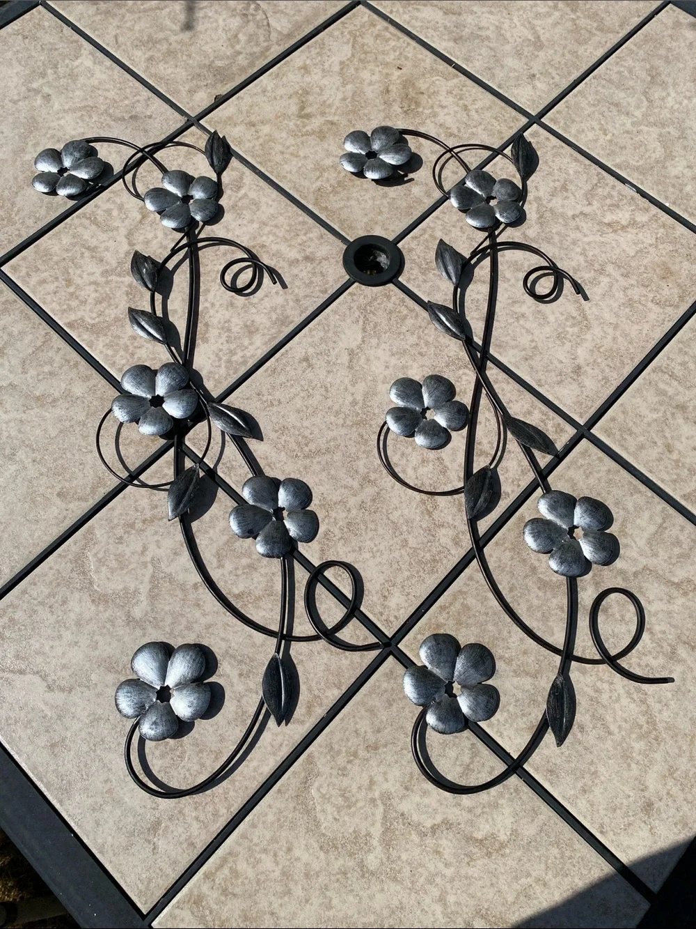 Decorative Metal Floral Vine Wall Art Set of 2 (11
